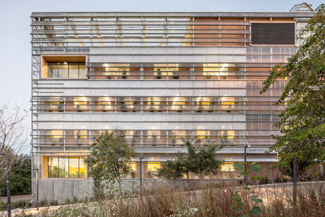 Research Center 1102 by H Arquitectes