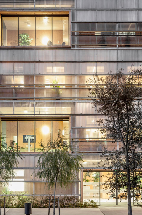 Research Center 1102 by H Arquitectes