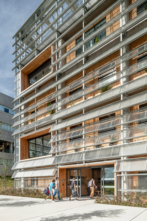 Research Center 1102 by H Arquitectes