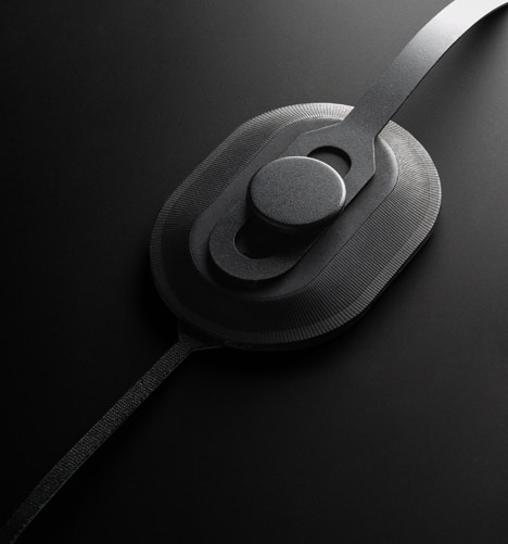 Roll to Roll headphones by Maxime Loiseau