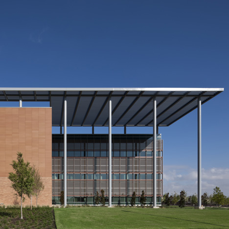 Texan military hospital by RTKL features slatted sun shades based on skin grafts