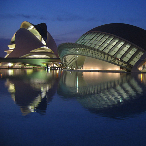 Calatrava’s City of Arts and Sciences is “insane” and “amazing” says George Clooney