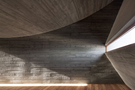 Seashore-Library-by-Vector-Architects_dezeen_468_17