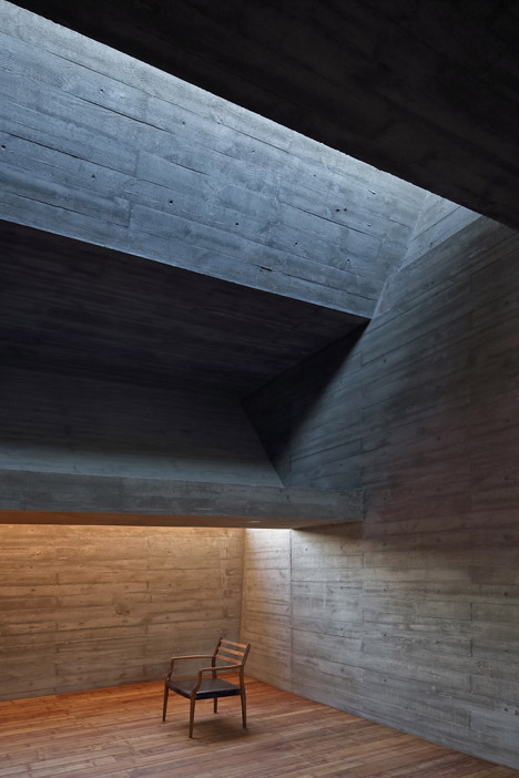 Seashore Library by Vector Architects