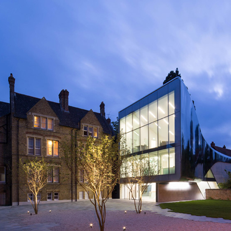 Dezeen Mail #255