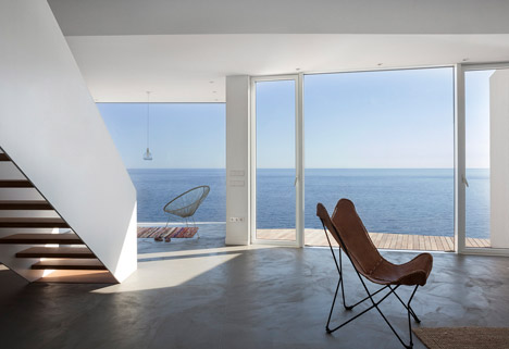 Sunflower House by Cadaval & Sola-Morales