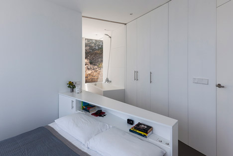 Sunflower House by Cadaval & Sola-Morales