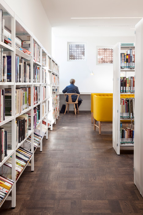 Library Bruges by Studio Farris Architects