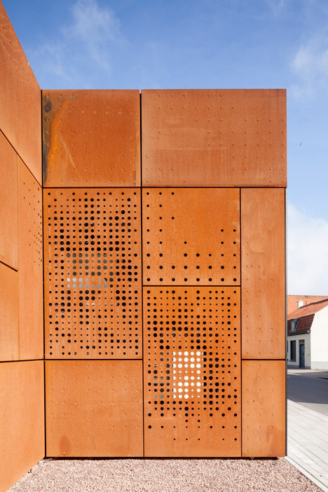 Library Bruges by Studio Farris Architects