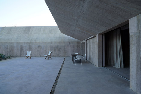 Villa Alem by Valerio Olgiati