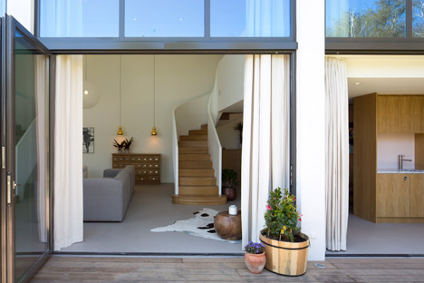 Villa near Rotterdam by Antonia Reif