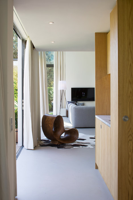 Villa near Rotterdam by Antonia Reif