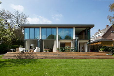 Villa near Rotterdam by Antonia Reif