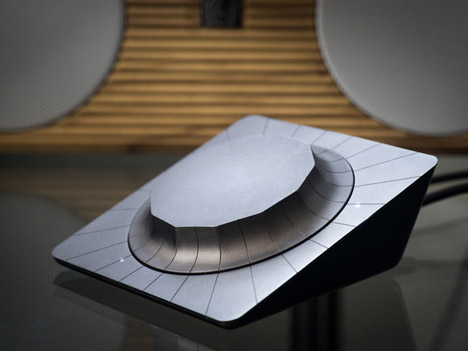Beep-by-NewDealDesign_dezeen_468_0