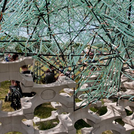 Billion Oyster Pavilion by BanG Studio