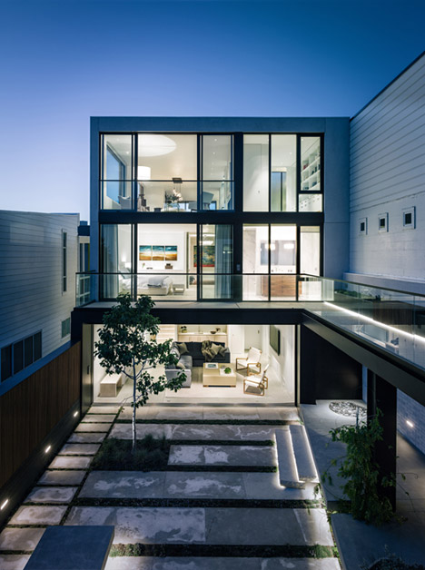 Butterfly House by Surface Design and John Maniscalco Architecture