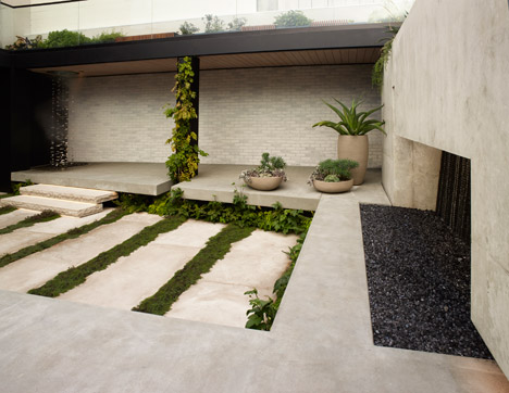 Butterfly House by Surface Design and John Maniscalco Architecture