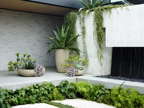 Butterfly House by Surface Design and John Maniscalco Architecture