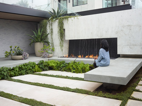 Butterfly House by Surface Design and John Maniscalco Architecture