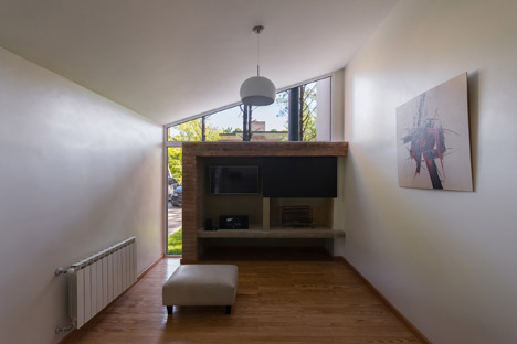 Casa en El Pinar by Estudio Biagioni Pecorari Arquitectos