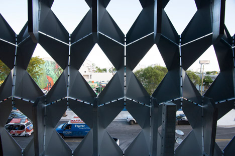 City View Garage by IwamotoScott