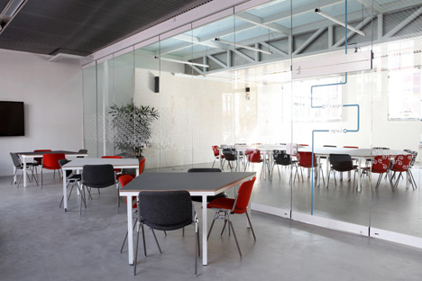 Connekt interior by Ateliers