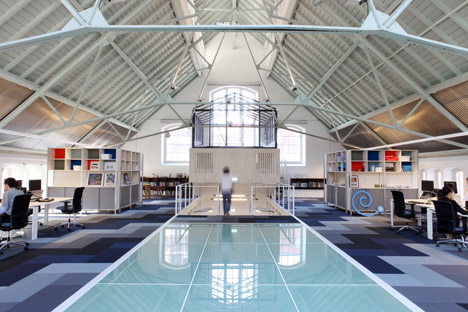 Connekt interior by Ateliers