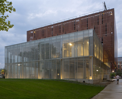 East Regional Chille Water Plant by Leers Weinzapfe