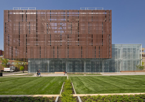 East Regional Chilled Water Plant by Leers Weinzapfe