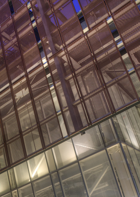 East Regional Chille Water Plant by Leers Weinzapfe