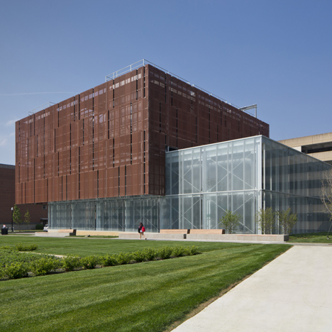 East Regional Chille Water Plant by Leers Weinzapfe