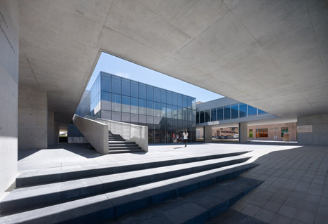 Espacio Miguel Delibes in Alcobendas by Rafael de La-Hoz