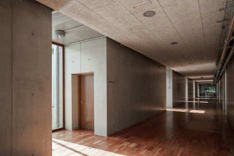 Fonte-de-Angeao-School-by-Miguel-Marcelino_dezeen_468_7
