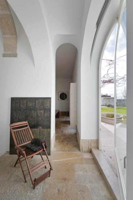 House in S Mamede by Aires Mateus