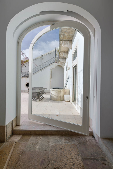 House in S Mamede by Aires Mateus