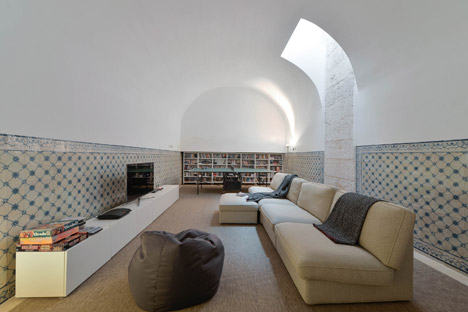 House in S Mamede by Aires Mateus