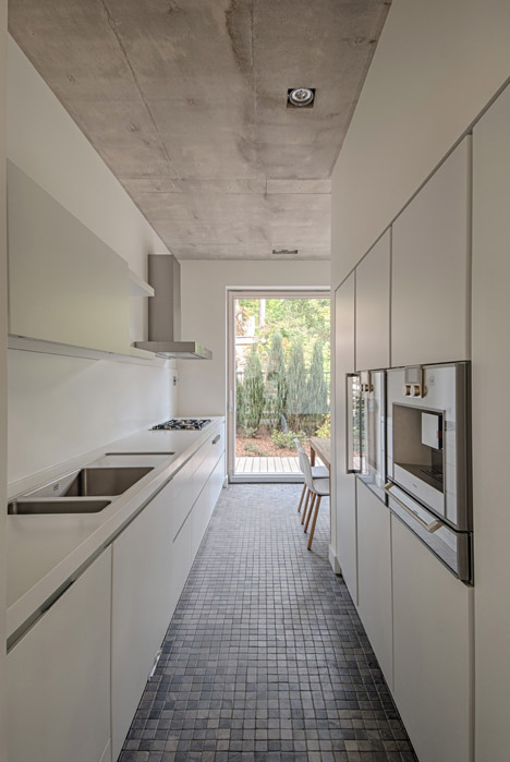 House in Vilnius by AKETURI ARCHITEKTAI
