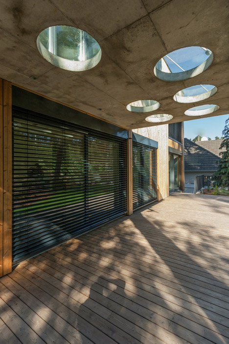 House in Vilnius by AKETURI ARCHITEKTAI