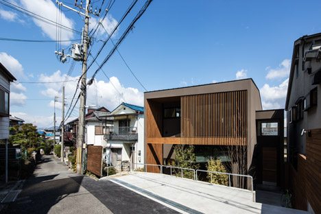 House of Yabugaoka by Flame Planning Office