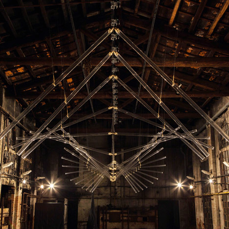 In 20 Steps to Venice installation by Studio Drift