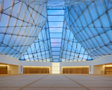 Ismaili Centre by Moriyama & Teshima Architects