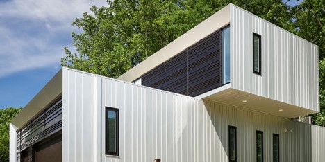 Höweler + Yoon’s Bridge House accommodates three generations of a family