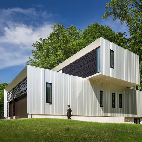 Höweler + Yoon’s Bridge House accommodates three generations of a family