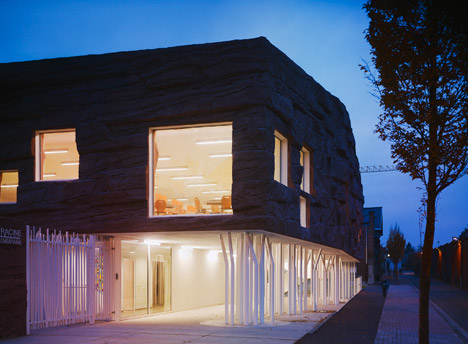 Le Roc Canteen by D'Houndt+Bajart