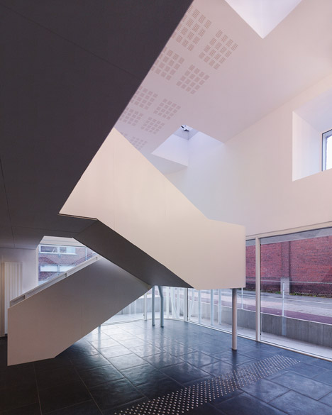 Le Roc Canteen by D'Houndt+Bajart