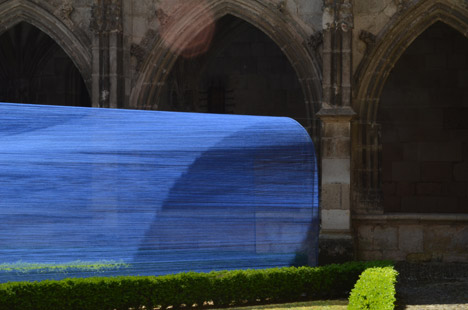Les-Voutes-Filantes-installation_Cahors-France_Atelier-YokYok_dezeen_468_2