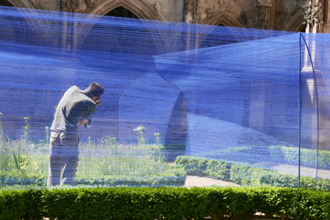 Les-Voutes-Filantes-installation_Cahors-France_Atelier-YokYok_dezeen_468_5