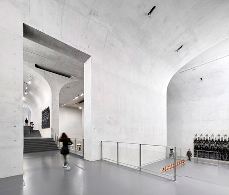 Long Museum West Bund by Deshaus photographed by Hufton + Crow