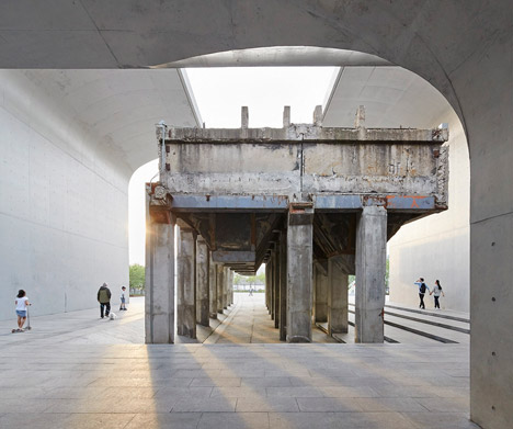 Long-Museum-West-Bund-Deshaus_dezeen_468_39