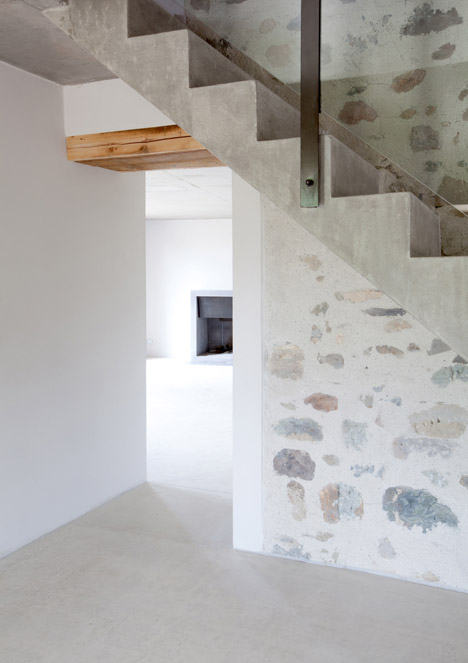 Maison à Douvaine by Frei Rezakhanlou Architects